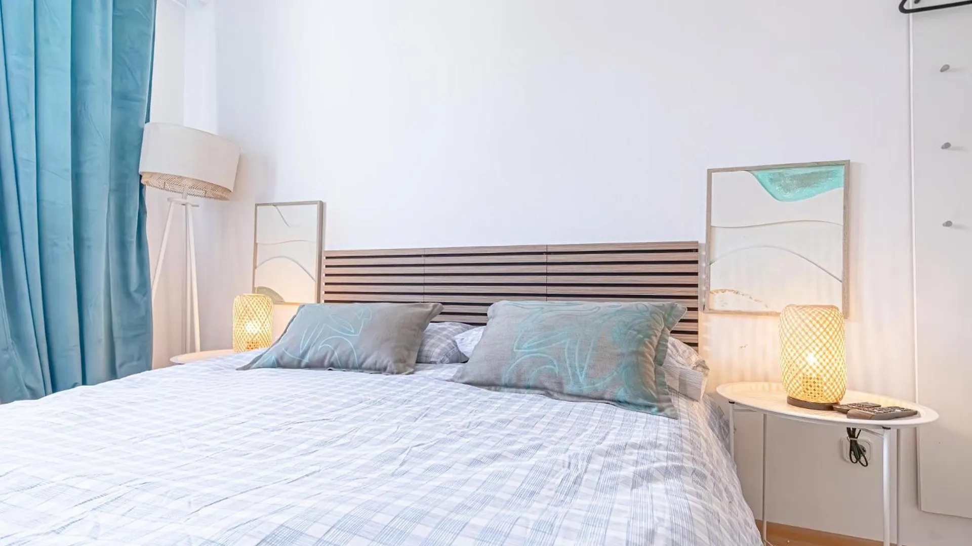 Spacious 3Br Shared Apt, Very Central In Viena Apartamento