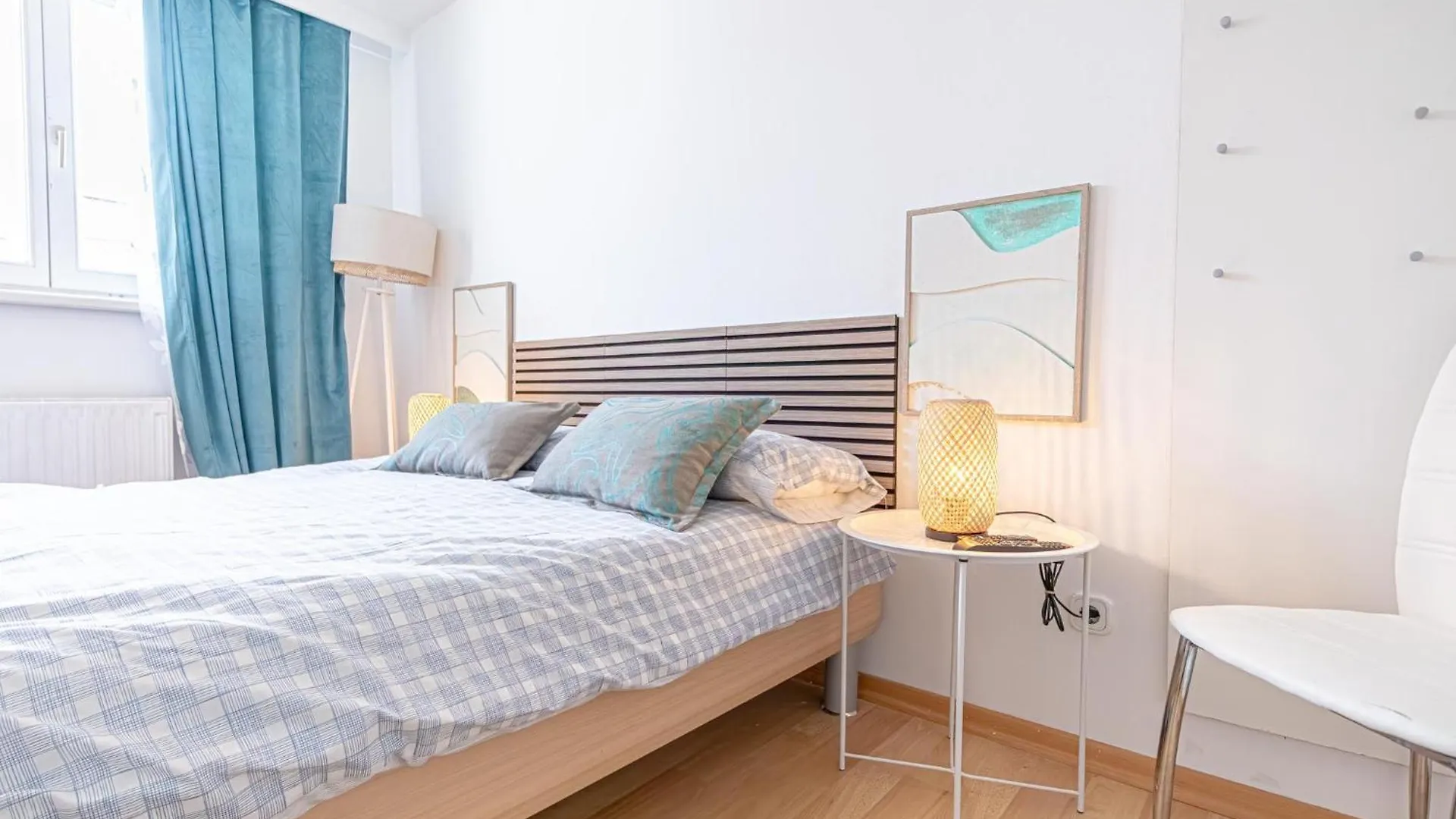 Апартаменты Spacious 3Br Shared Apt, Very Central In Вена Австрия
