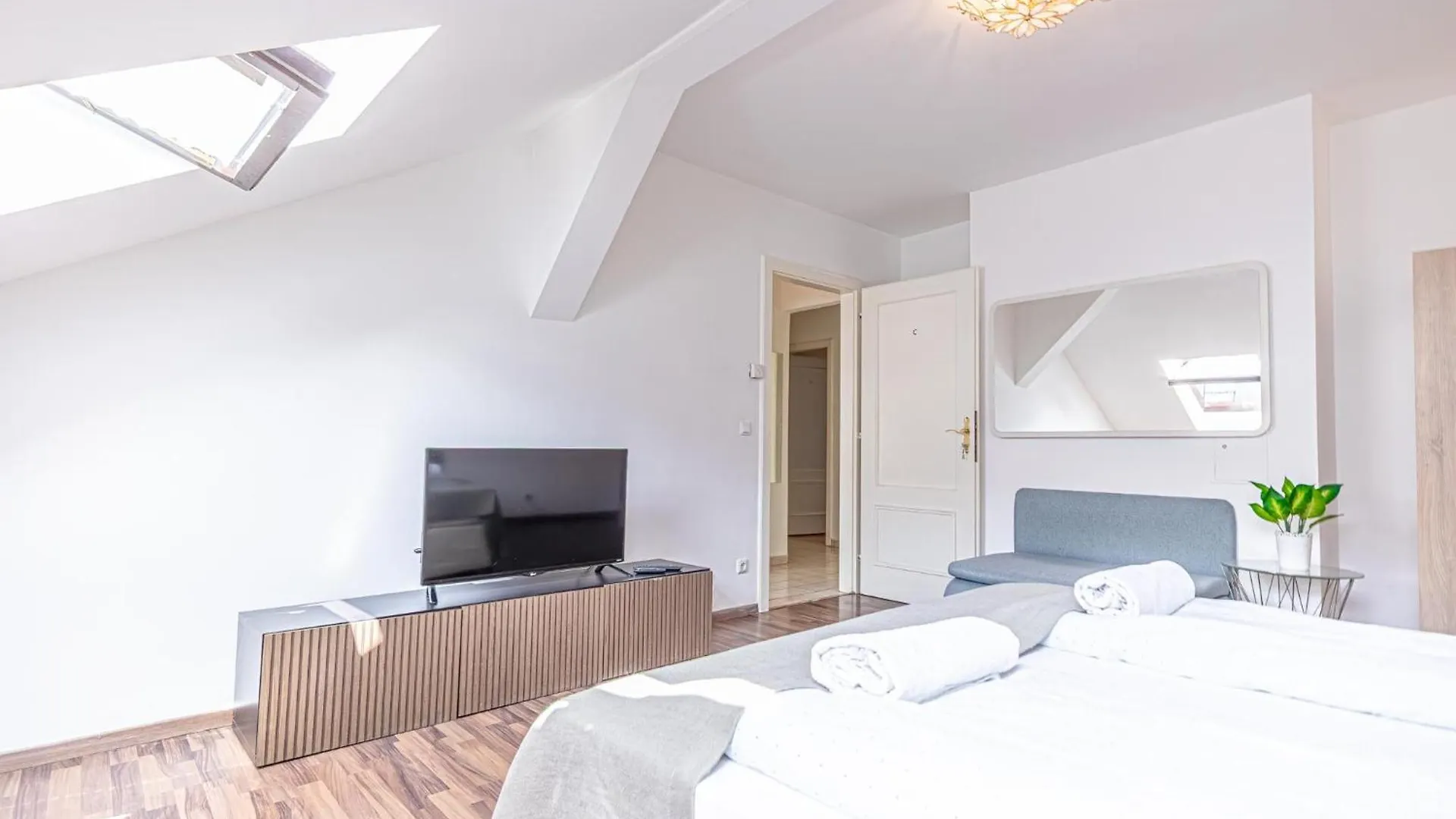 Spacious 3Br Shared Apt, Very Central In Vienna 0*,